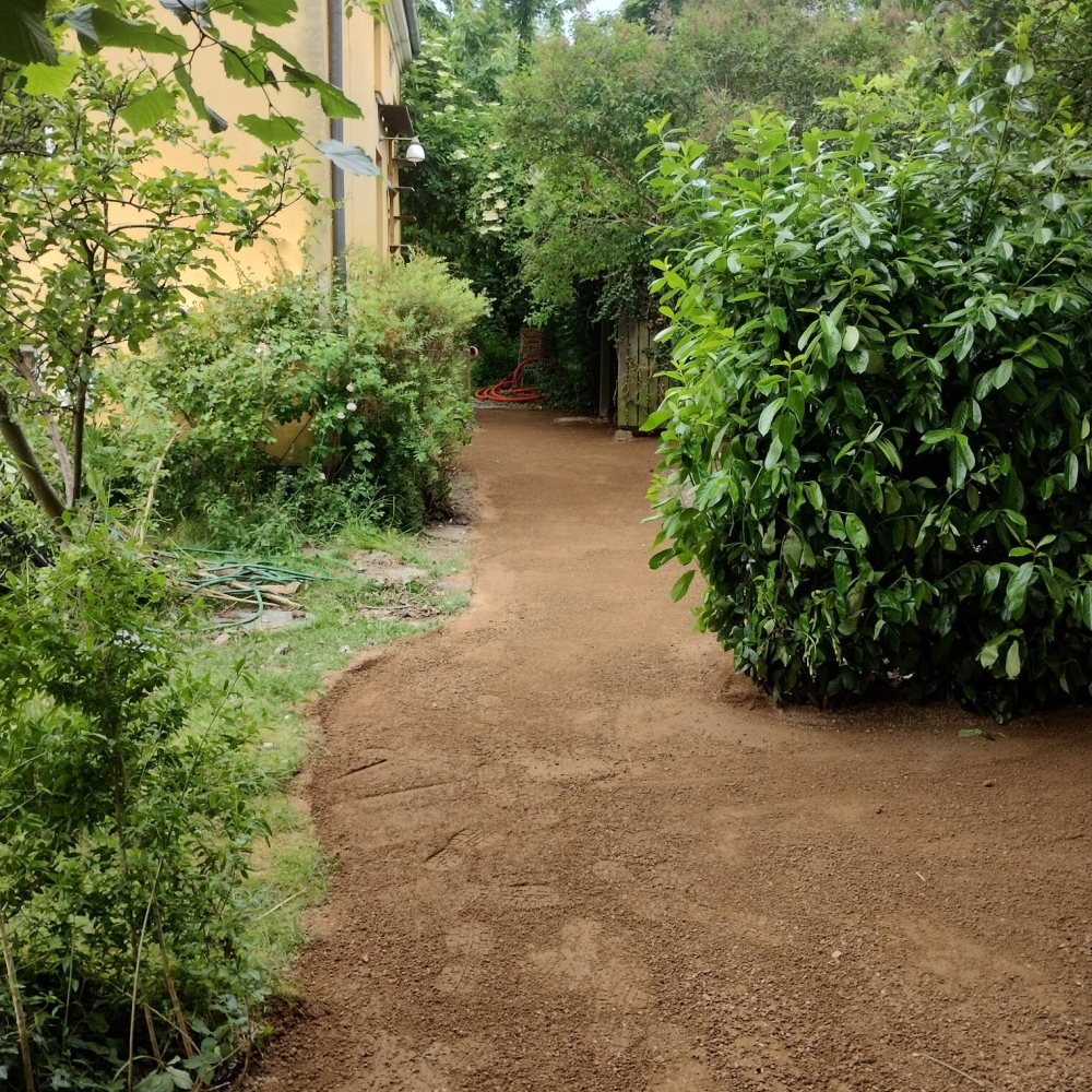 Ny indkørsel med slotsgrus i Brønshøj